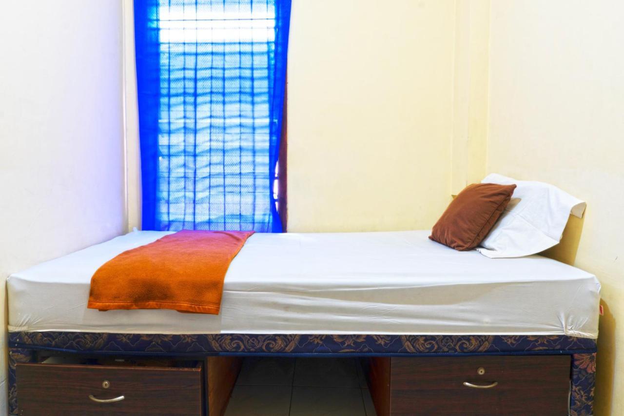 Salihara Kost Hotel Jakarta Luaran gambar