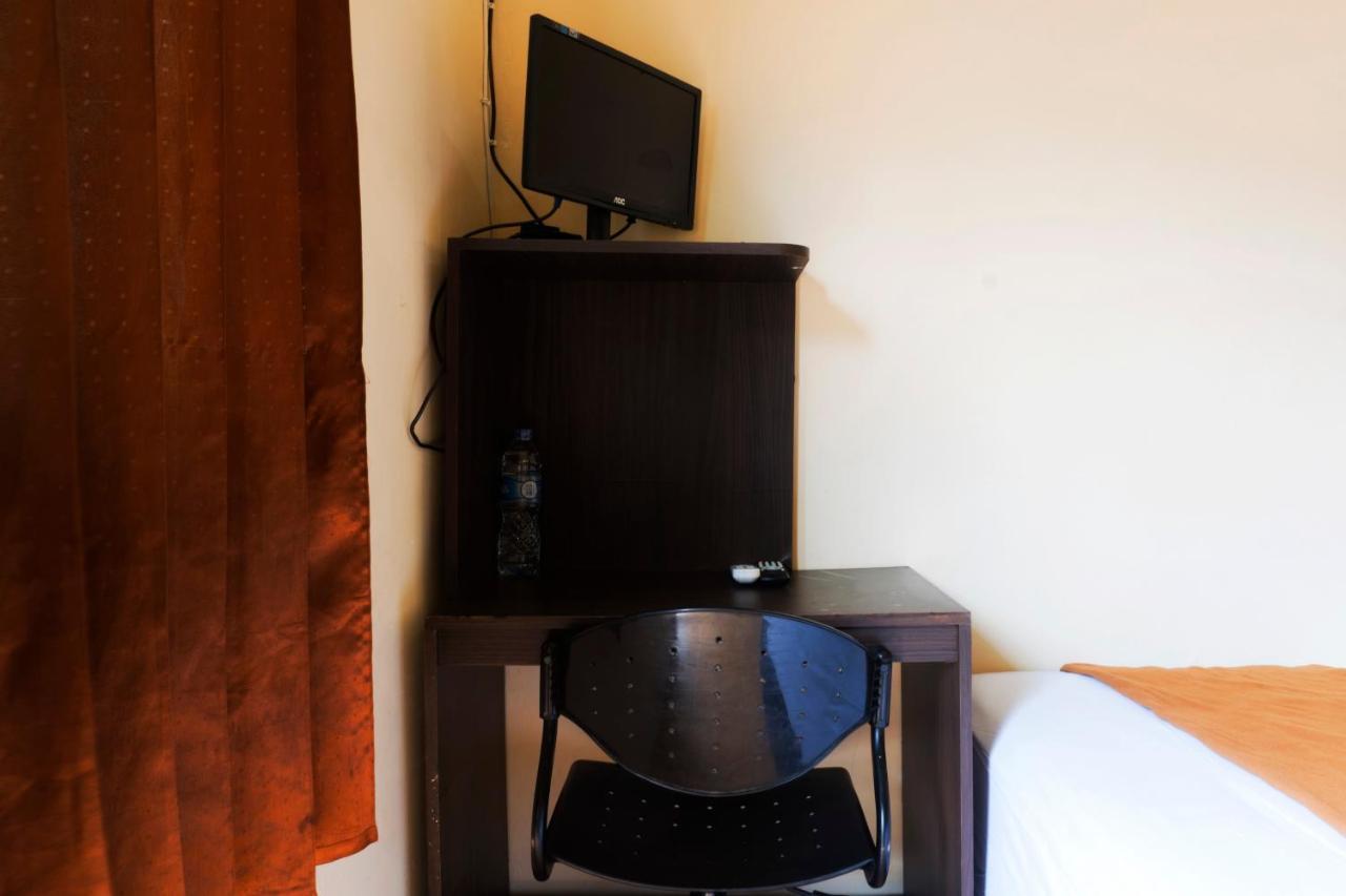 Salihara Kost Hotel Jakarta Luaran gambar